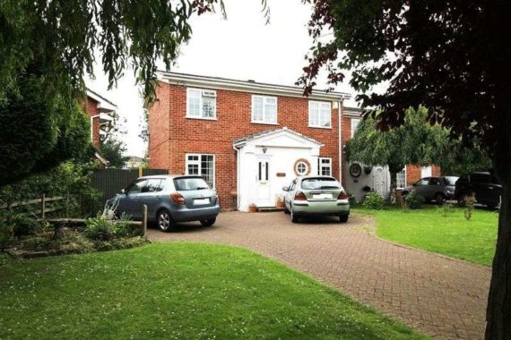 4&nbsp;Bedroom&nbsp;Semi-Detac...